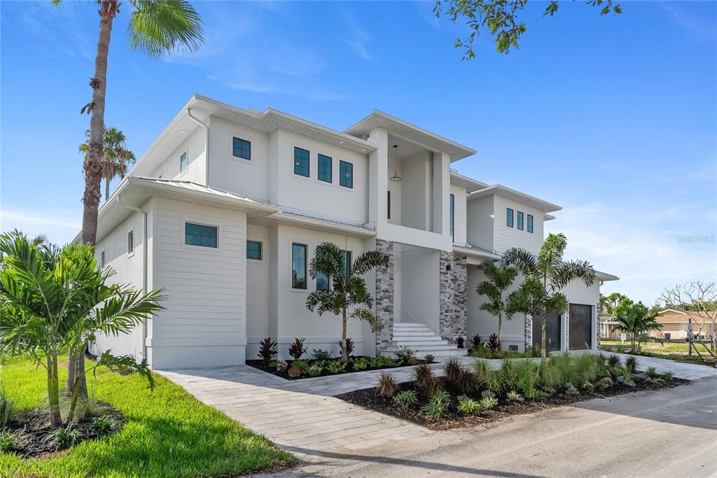 530 De Narvaez Drive, new construction home for sale in Longboat Key, FL