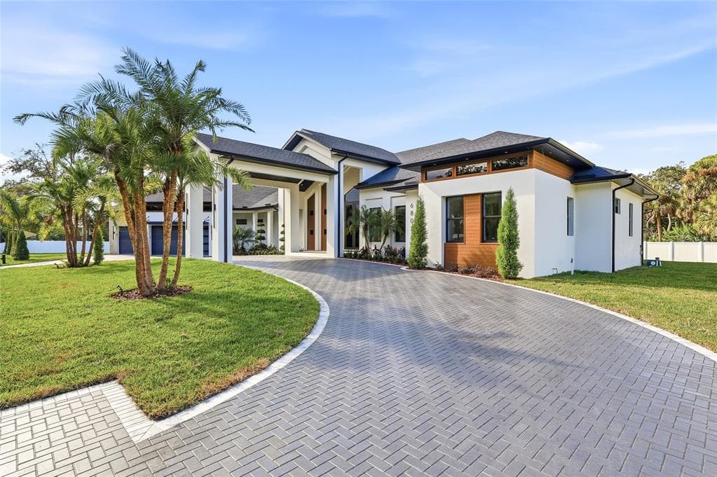 6802 E Creek Drive, new construction home for sale in Tampa, FL