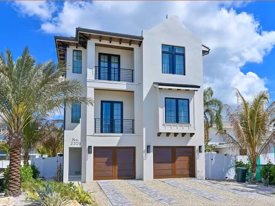 2209 Avenue B, new construction home for sale in Bradenton Beach, FL