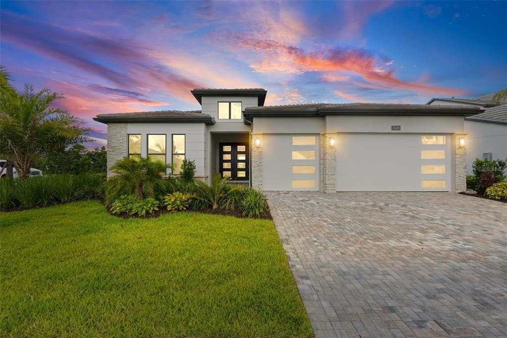 2629 Waterfront Circle, new construction home for sale in Sarasota, FL