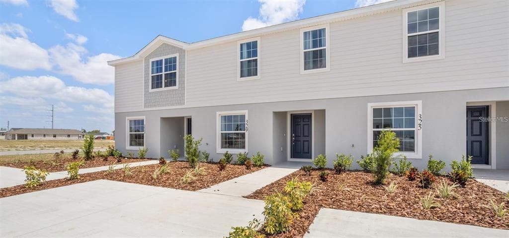 Harbor at Lake Henry Townhomes new construction community in Winter Haven, Florida